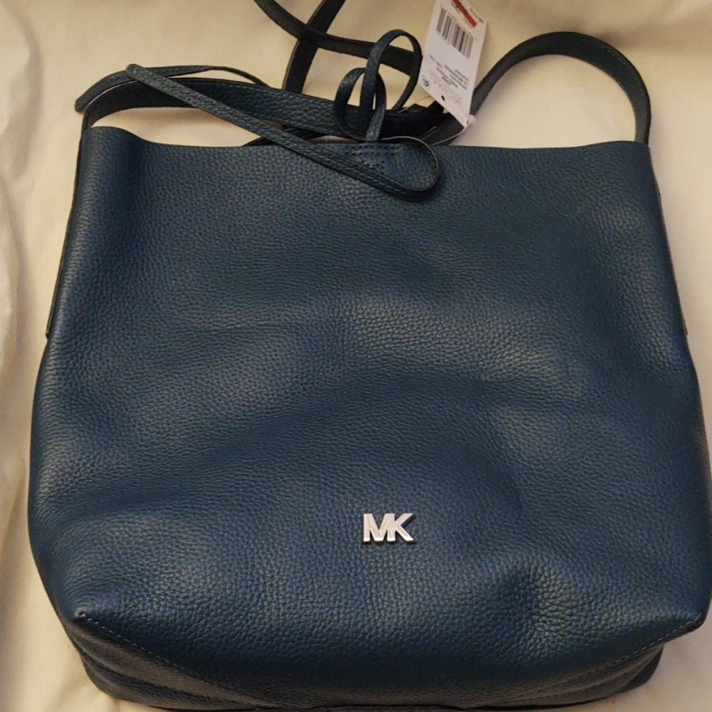 Michael Kors Messenger Bag